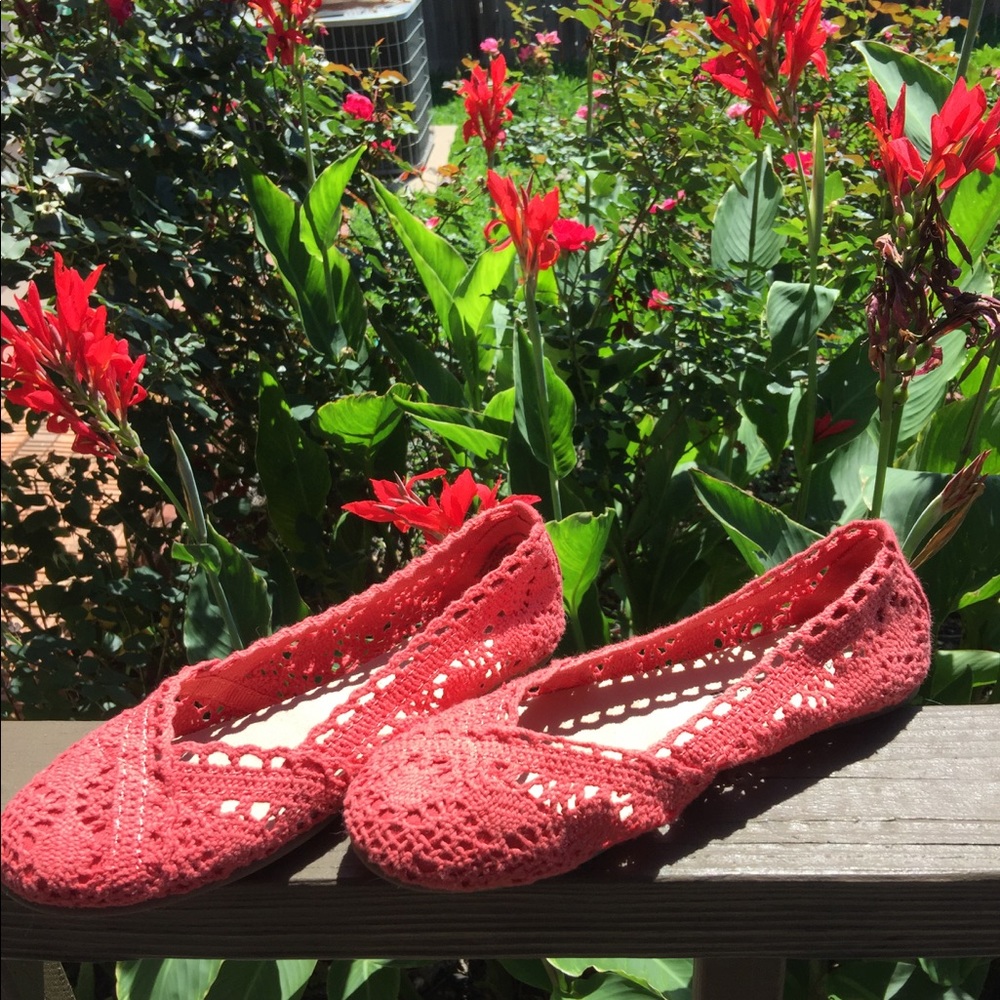 American Eagle by Payless Crochet Flats